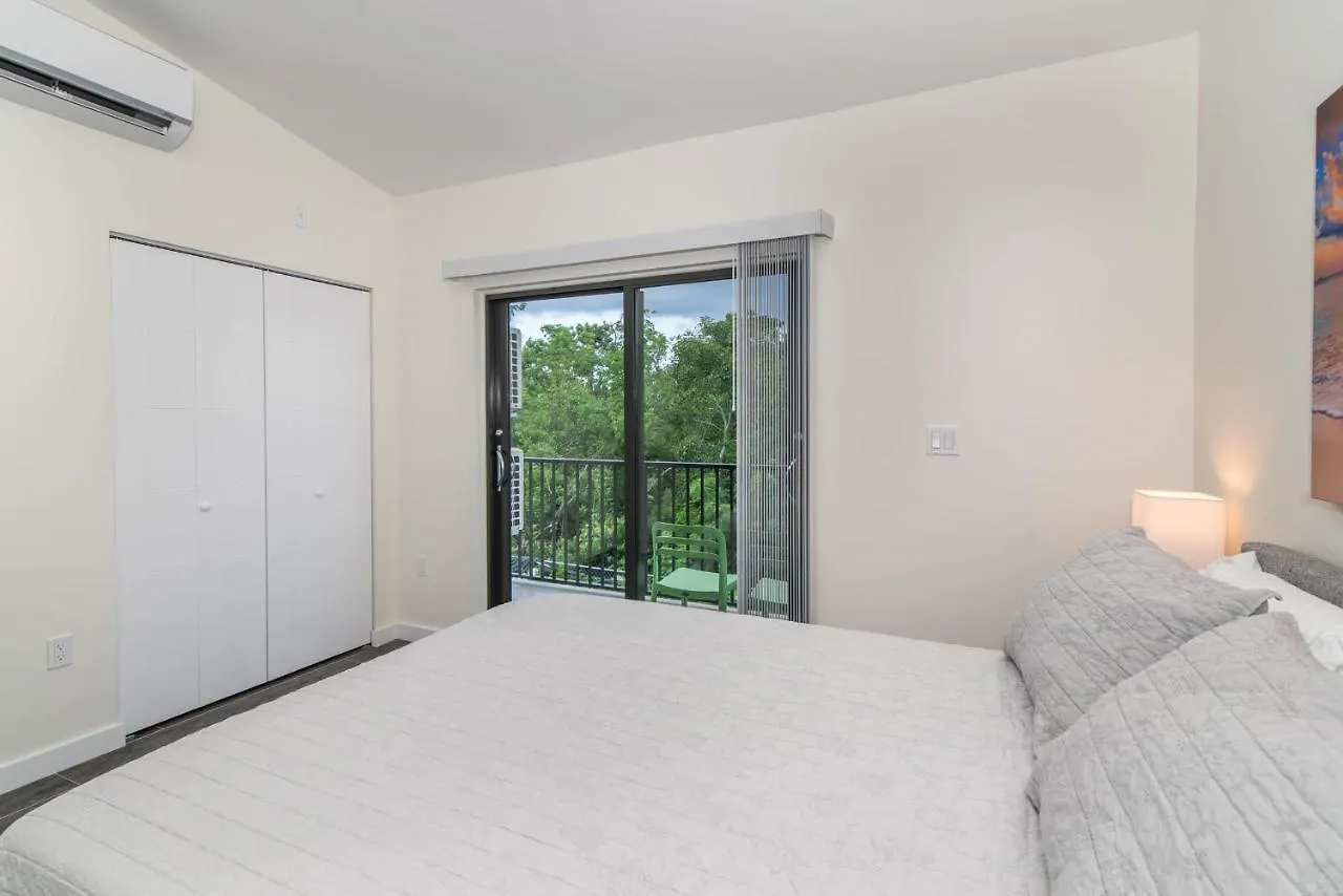 Sea Breezes At Siena Gardens 0*, West Bay